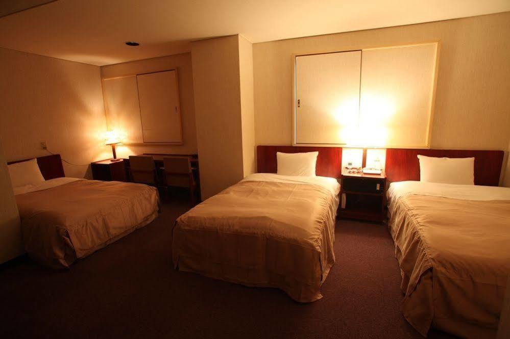 Miyakonojo Sun Plaza Hotel Extérieur photo